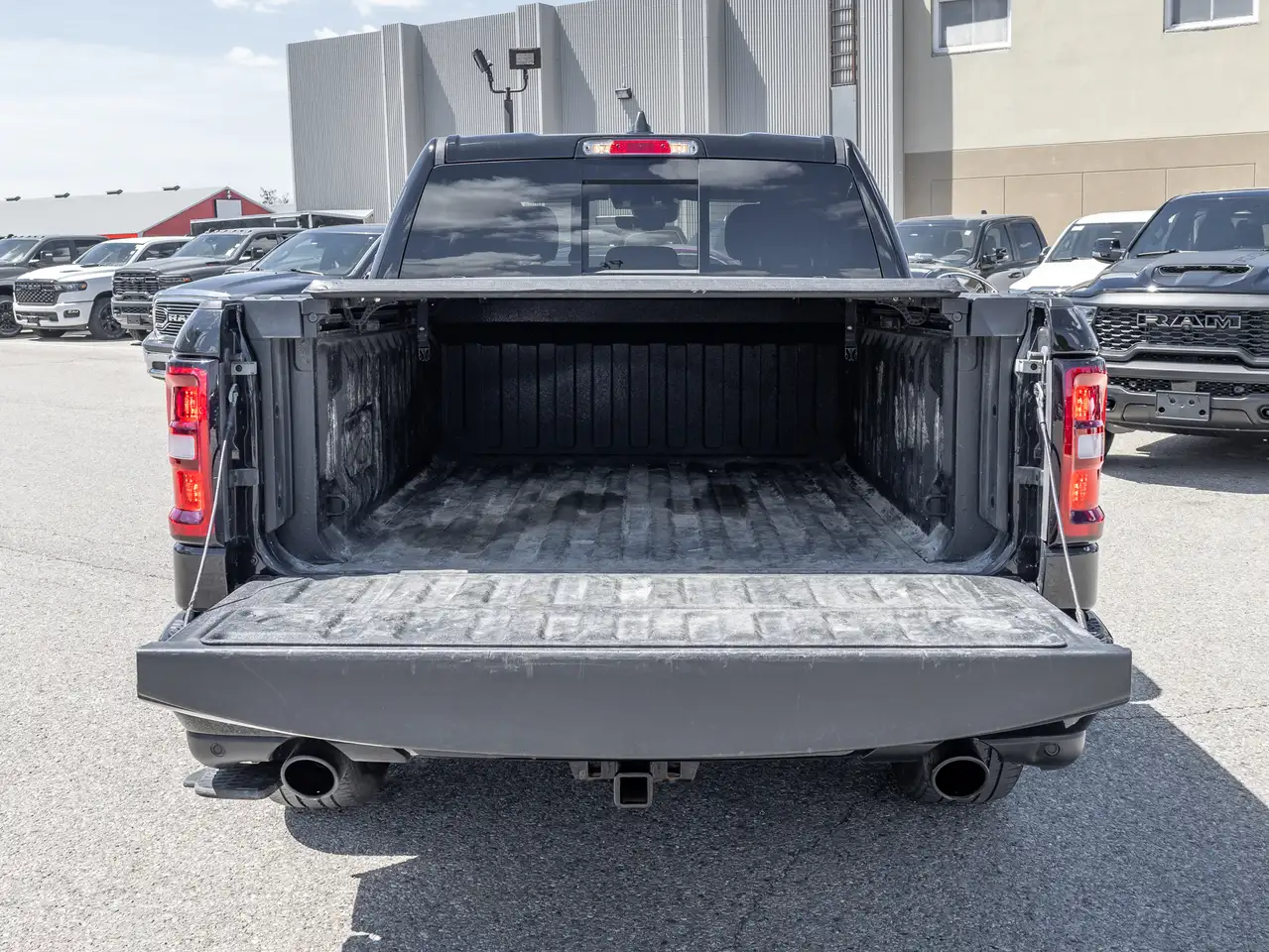 RAM 1500 снимка RAM 1500