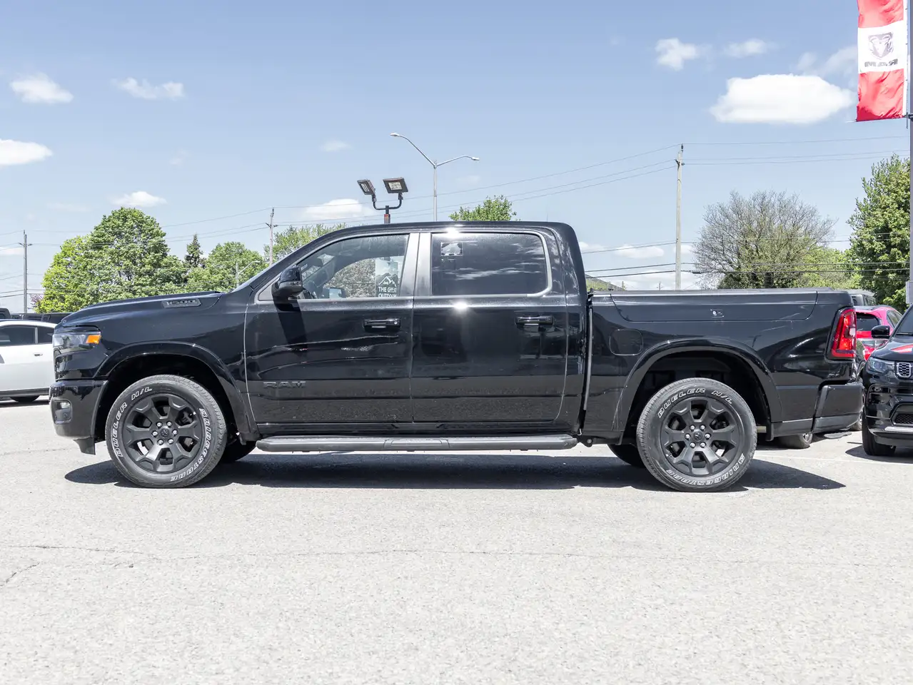 RAM 1500 снимка RAM 1500