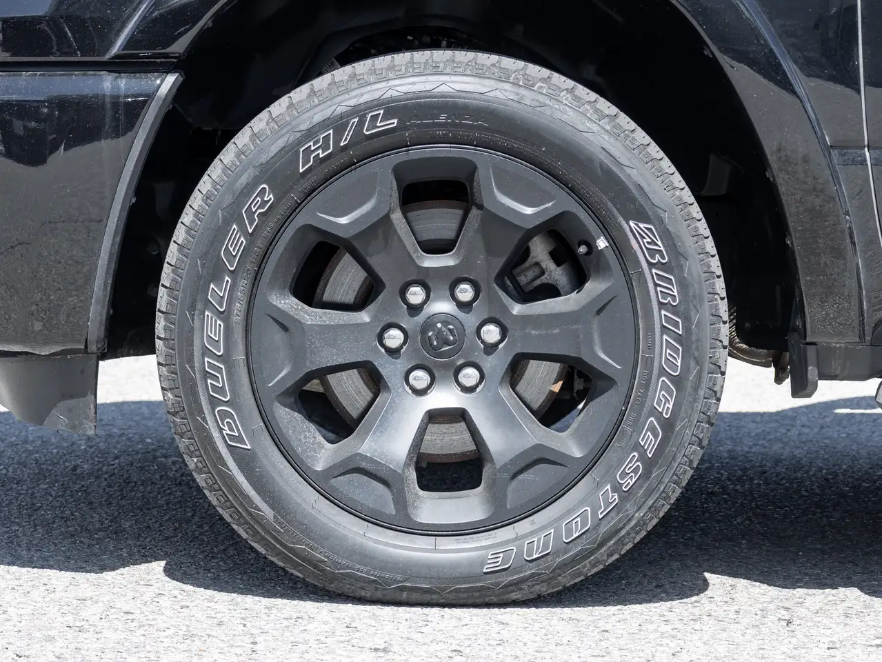 RAM 1500 снимка RAM 1500