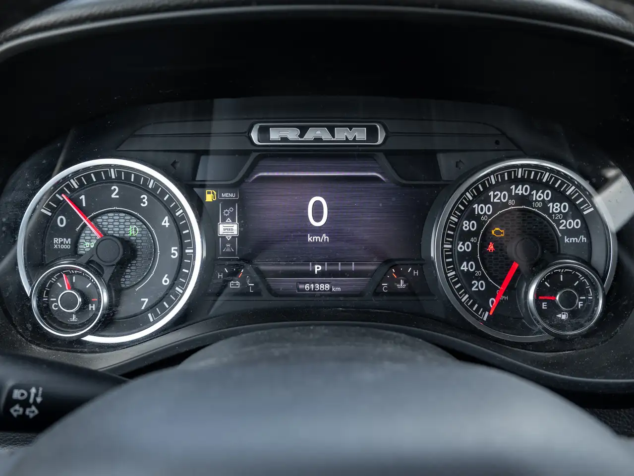 RAM 1500 снимка RAM 1500