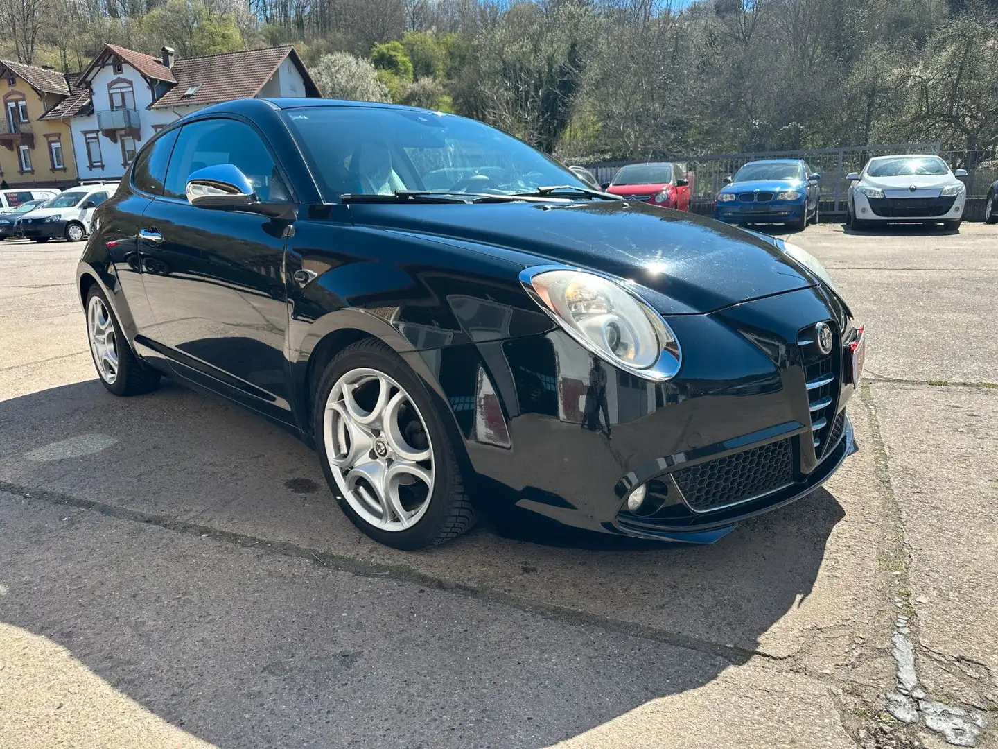 Alfa Romeo MiTo 1.4 Benzin 77 KW TüV NEU Euro 5 Fekete - 1