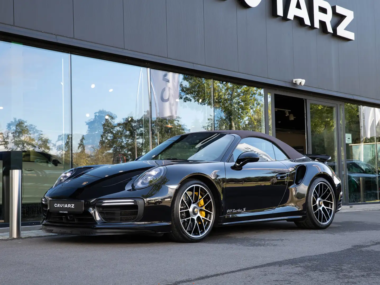 Porsche 991 991.2 Turbo S Cab PDK/20"/CERAMIC/PDLS+/ACC/BOSE Noir - 2