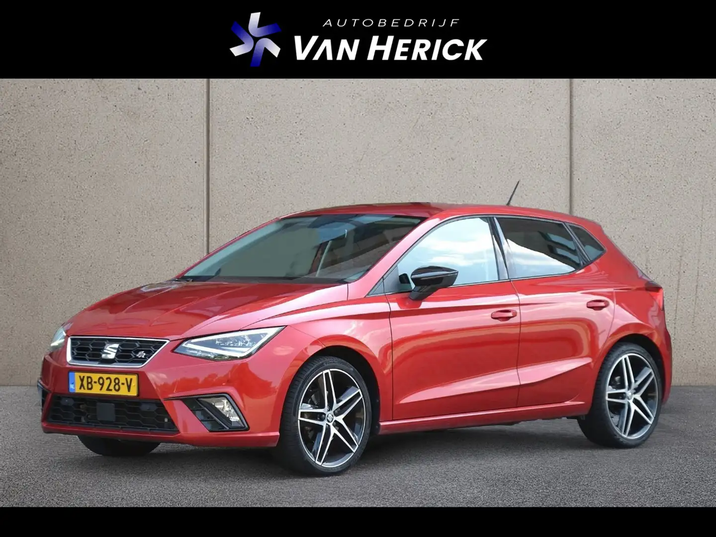 SEAT Ibiza 1.5 TSI 150PK FR Business Intense | Winterpakket | Rood - 1