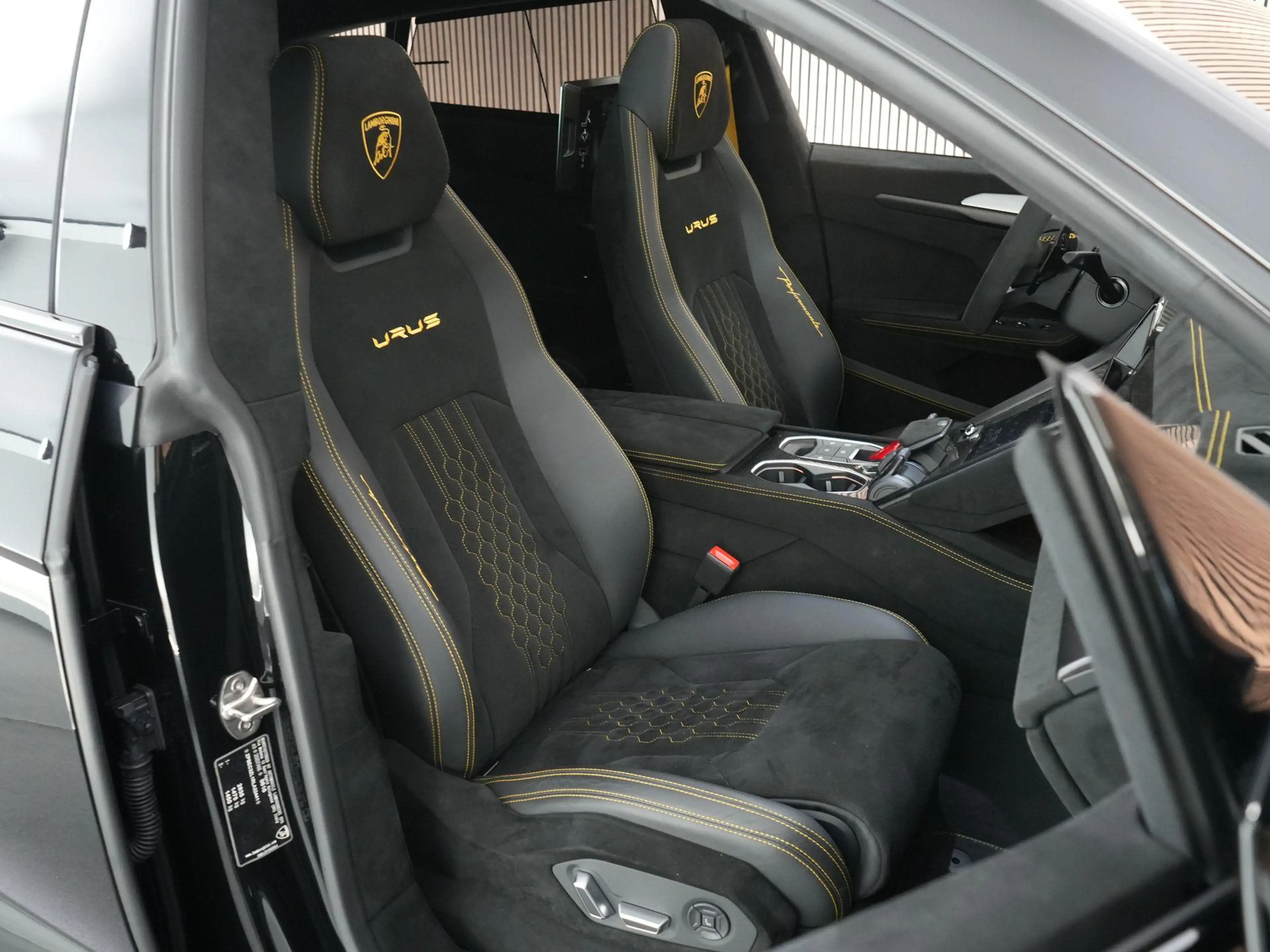 Lamborghini Urus Performante 4.0 666pk V8 |org. NL|Akra|B&O advance — photo 5