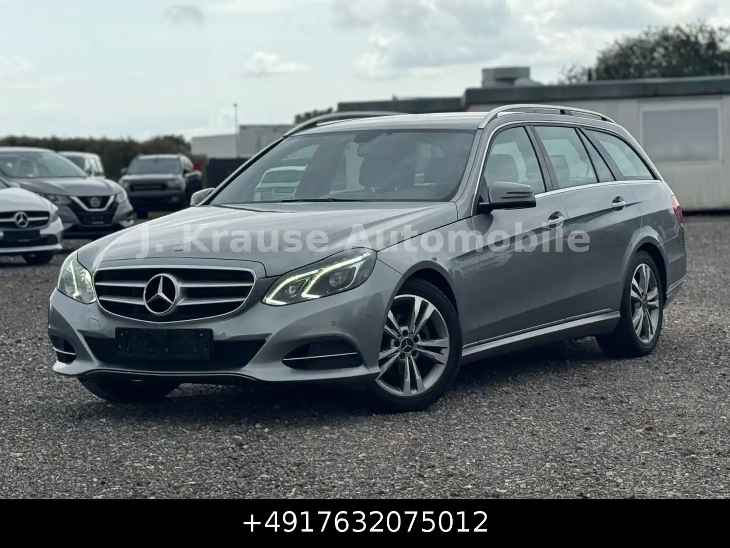Mercedes-Benz E 220 E220CDI T Aut. BlueEfficiency Navi Leder LED Silber - 1