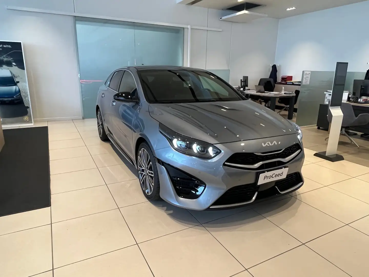 Kia ProCeed / pro_cee'd 1.5 TGDi 160cv DCT7 SPECIAL EDITION KM ZERO Blanco - 1