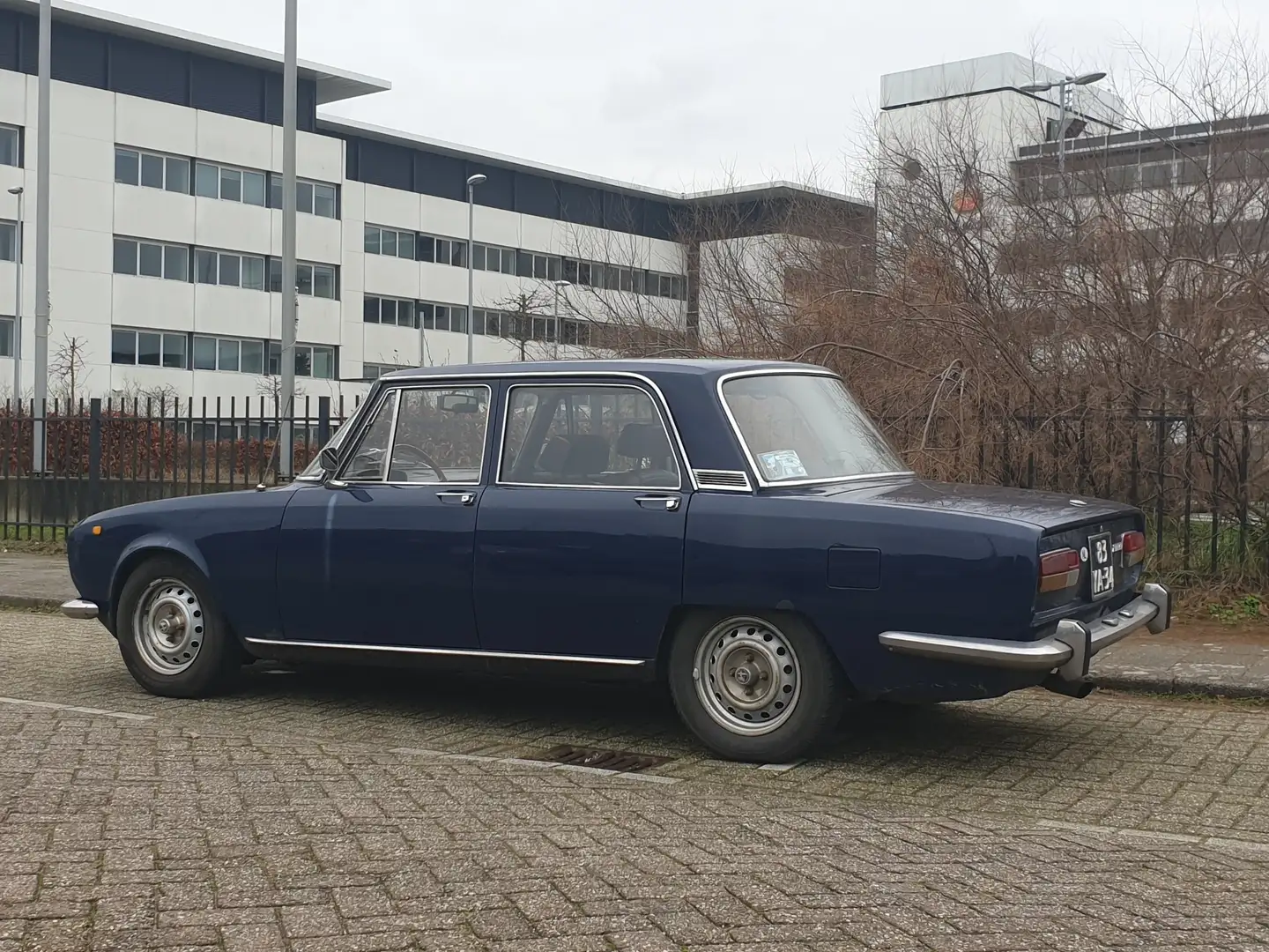 Alfa Romeo 2000 2.0 Berlina Blauw - 1