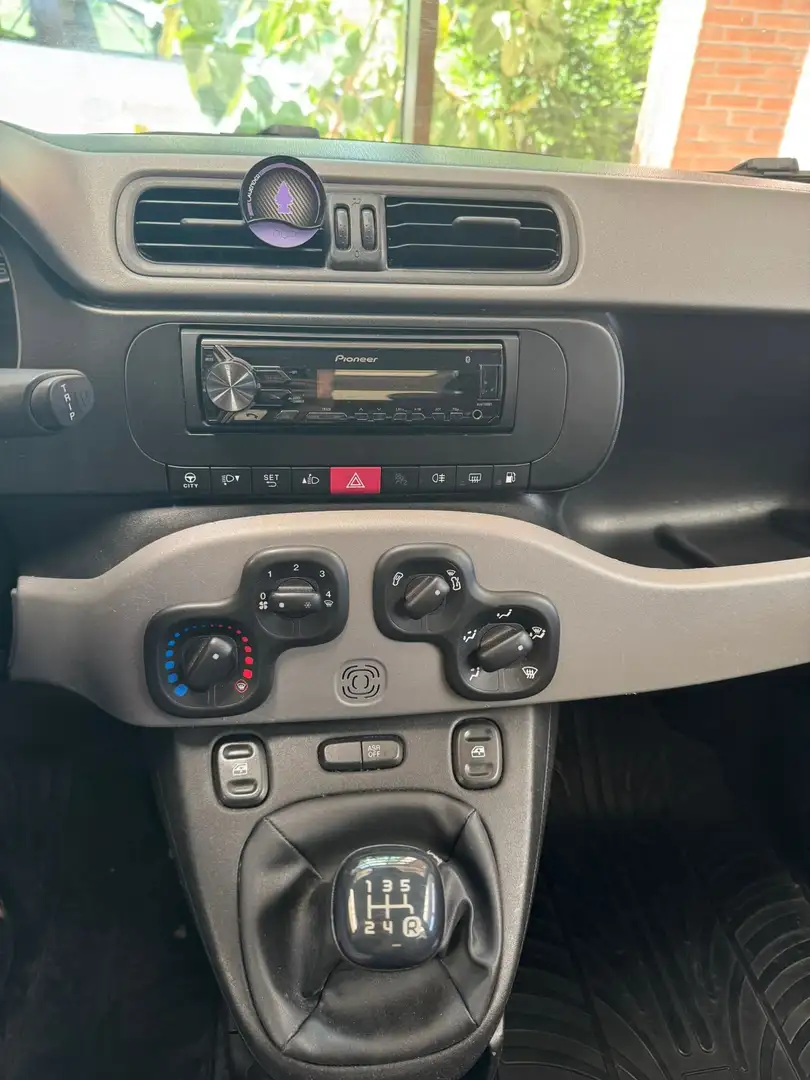 Fiat Panda Panda 0.9 t.air t. natural power Easy 80cv E6 Blanc - 2