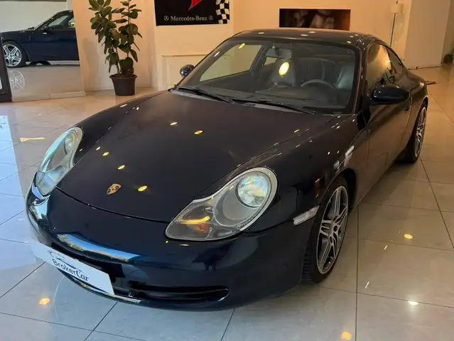 Porsche 911 IV Carrera 996 Coupe Coupe 3.4 Carrera 4
