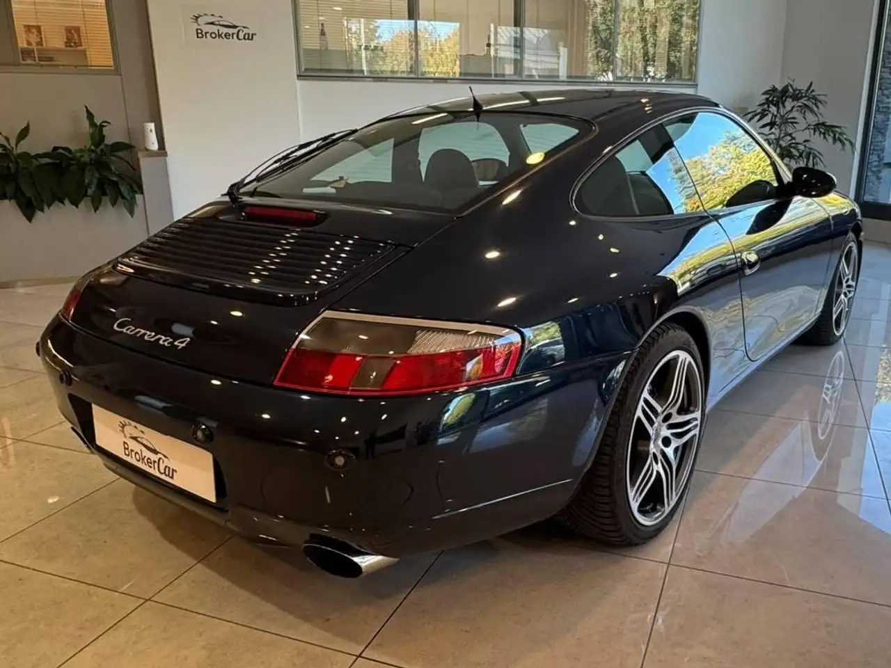 Porsche 911 IV Carrera 996 Coupe Coupe 3.4 Carrera 4, foto 5