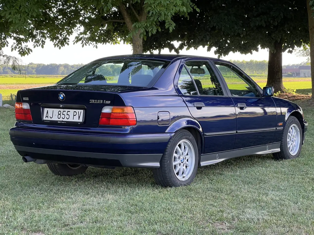 BMW 318is Europa c/2airbag, foto 2