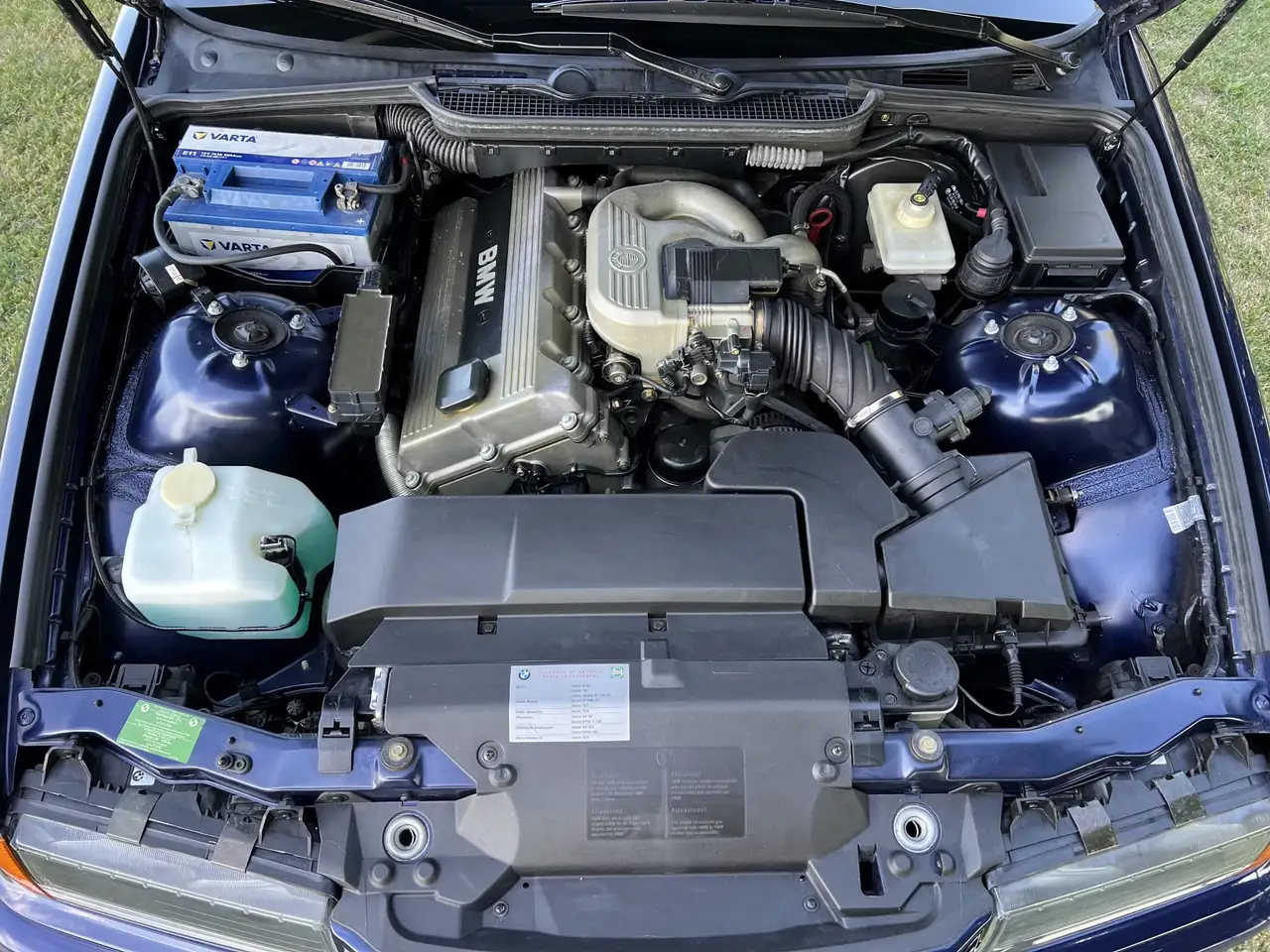 BMW 318is Europa c/2airbag, foto 9