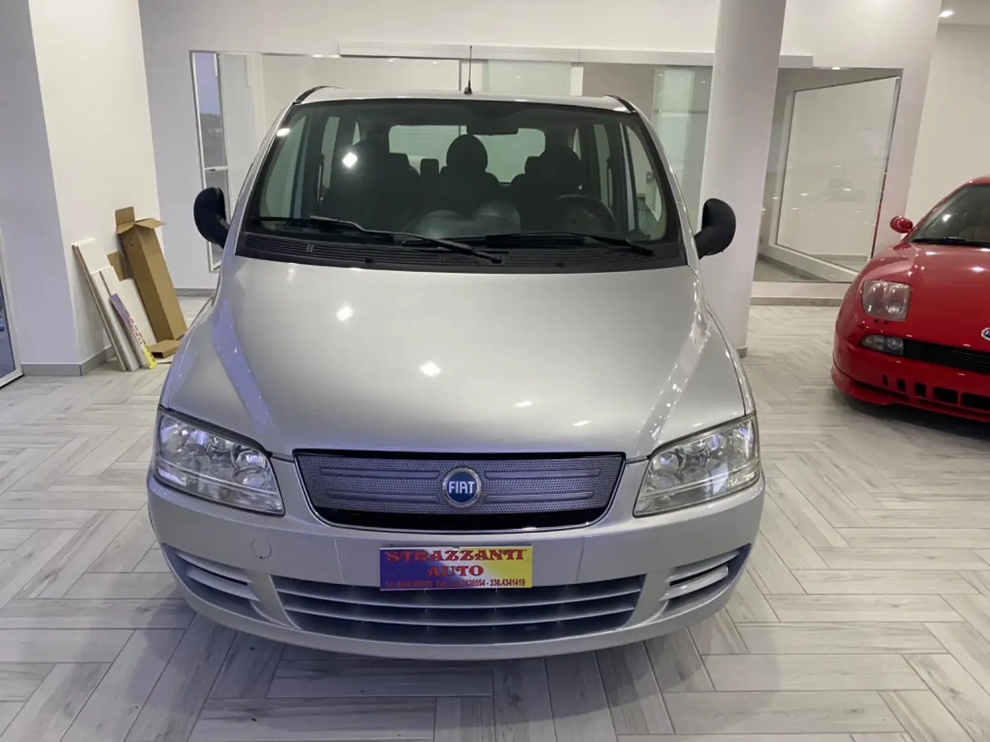 Fiat Multipla 1.9 MJT Emotion Grau - 2
