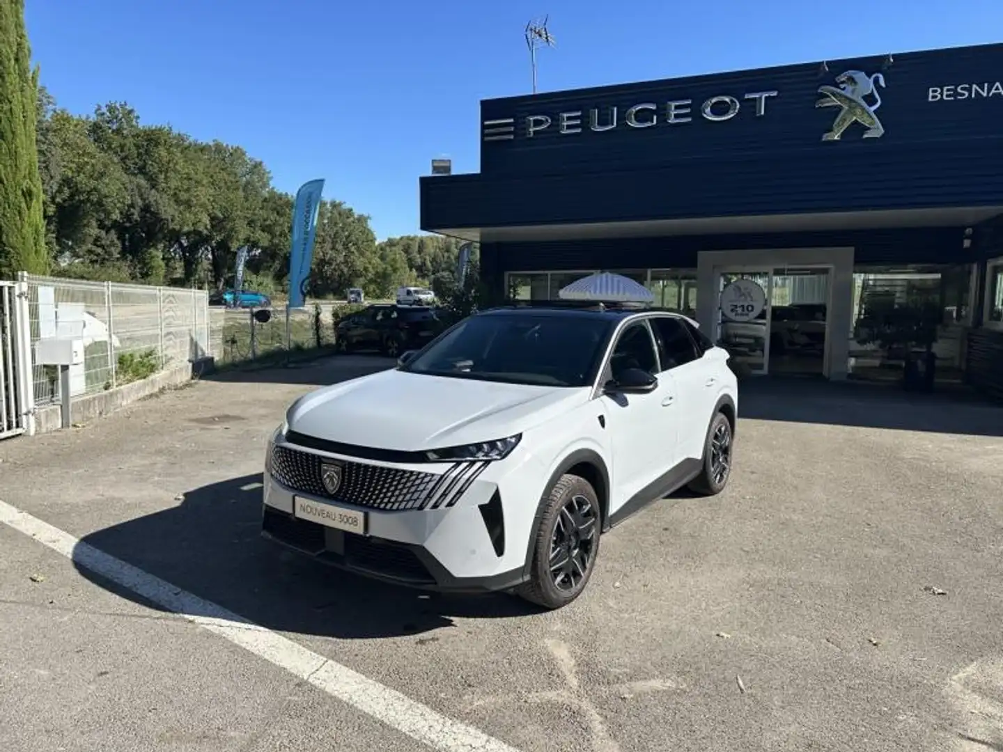 Peugeot 3008 1.2 Hybrid 136ch GT e-DCS6 Blanc - 1