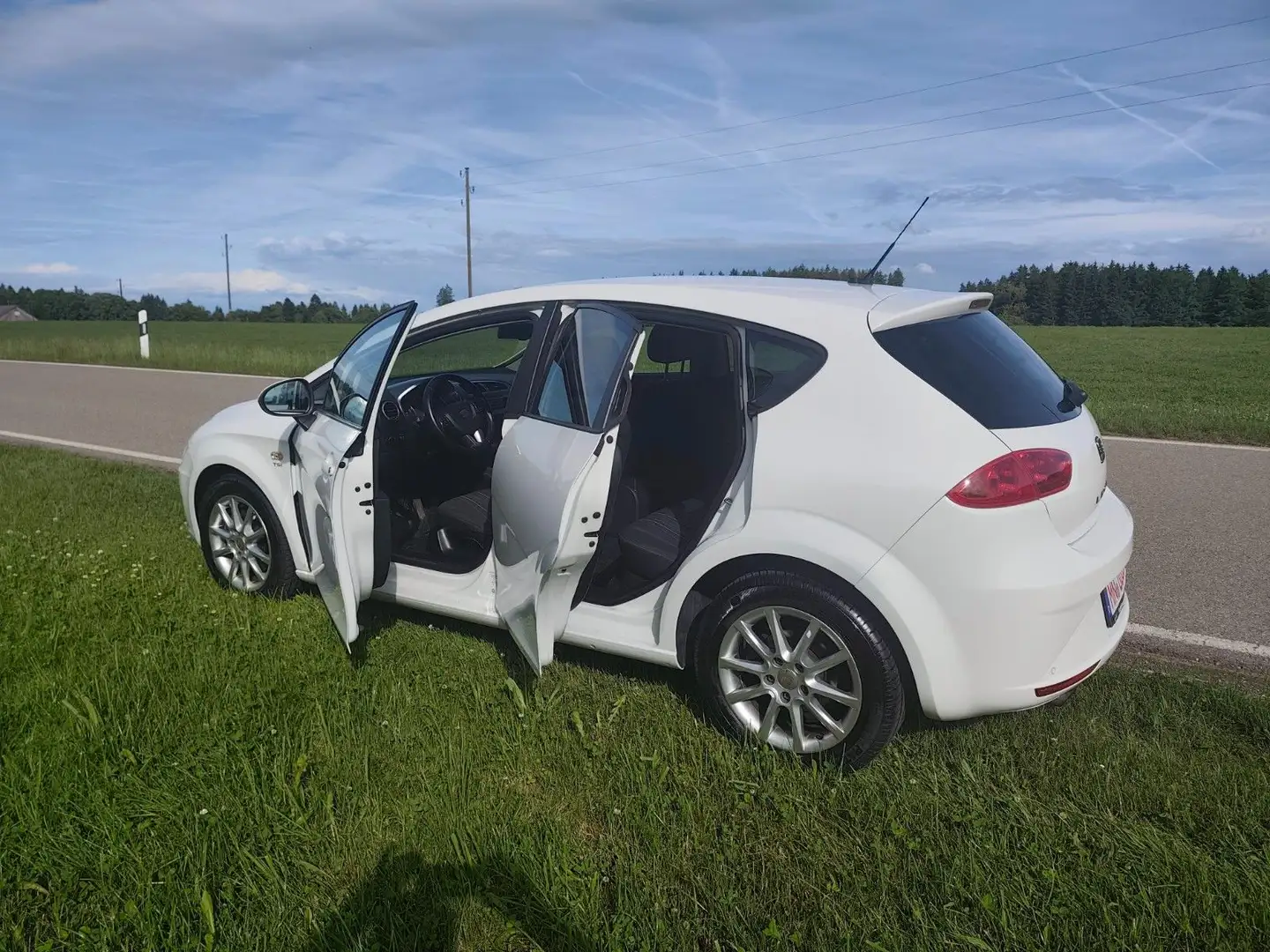 SEAT Leon Style Copa*top****incl.1 Jahr Garantie**** Weiß - 1