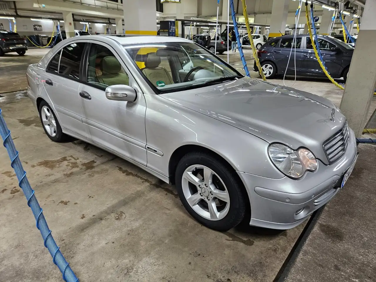 Mercedes-Benz C 240