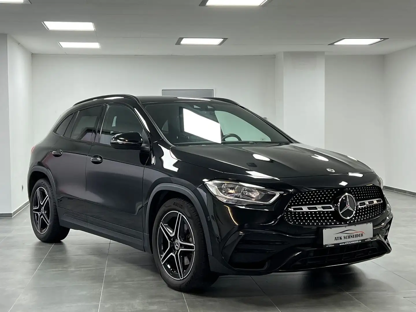 Mercedes-Benz GLA 200 GLA-Klasse GLA 200 d AMG Night/NAV/PDC/SHZ/TEMP Schwarz - 1