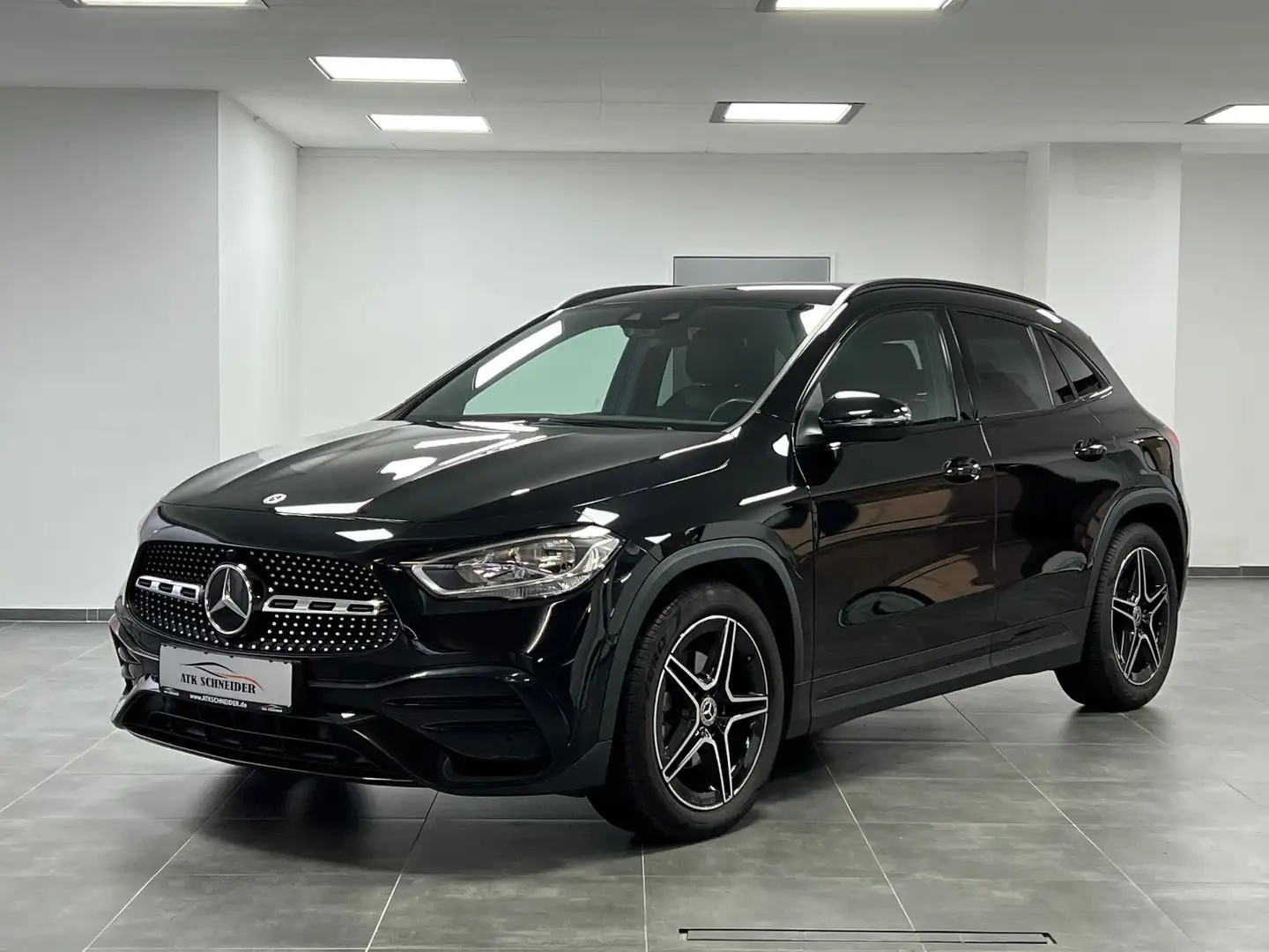 Mercedes-Benz GLA 200 GLA-Klasse GLA 200 d AMG Night/NAV/PDC/SHZ/TEMP Schwarz - 2