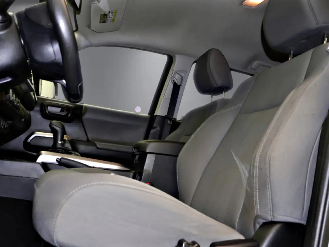 Toyota Tacoma снимка Toyota Tacoma