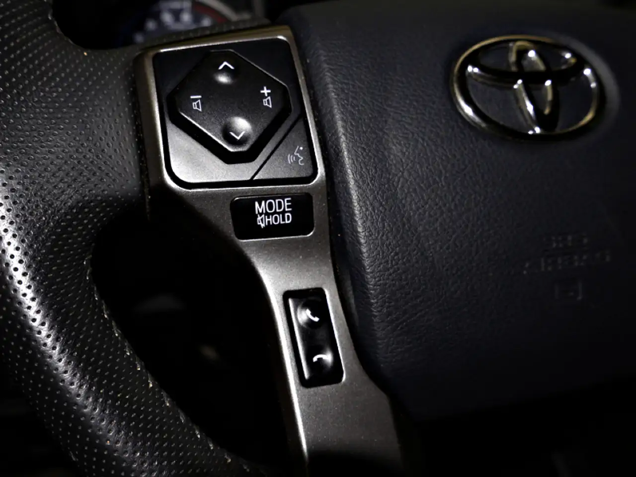 Toyota Tacoma снимка Toyota Tacoma