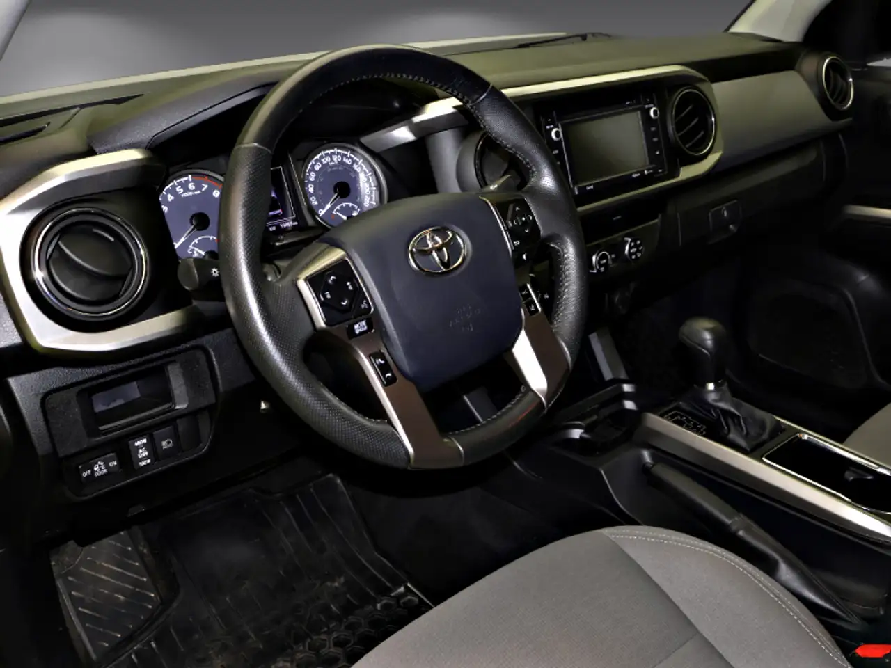 Toyota Tacoma снимка Toyota Tacoma