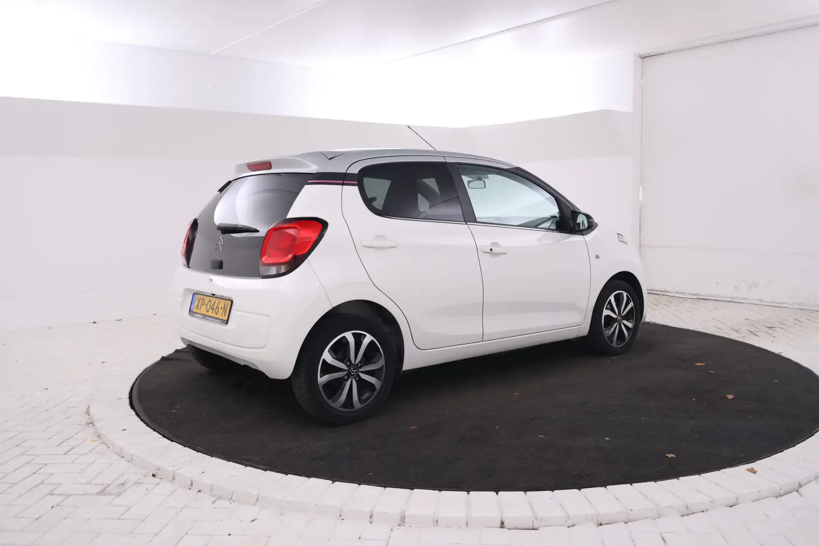 Citroen C1 1.0 VTi Elle Apple Carplay / Parkeer camera / 5 de Blanc - 2