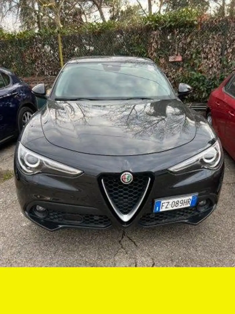 Alfa Romeo Stelvio - 1