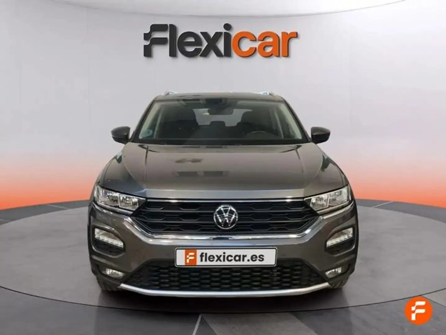 Volkswagen T-Roc 2.0TDI Advance DSG7 Grijs - 2