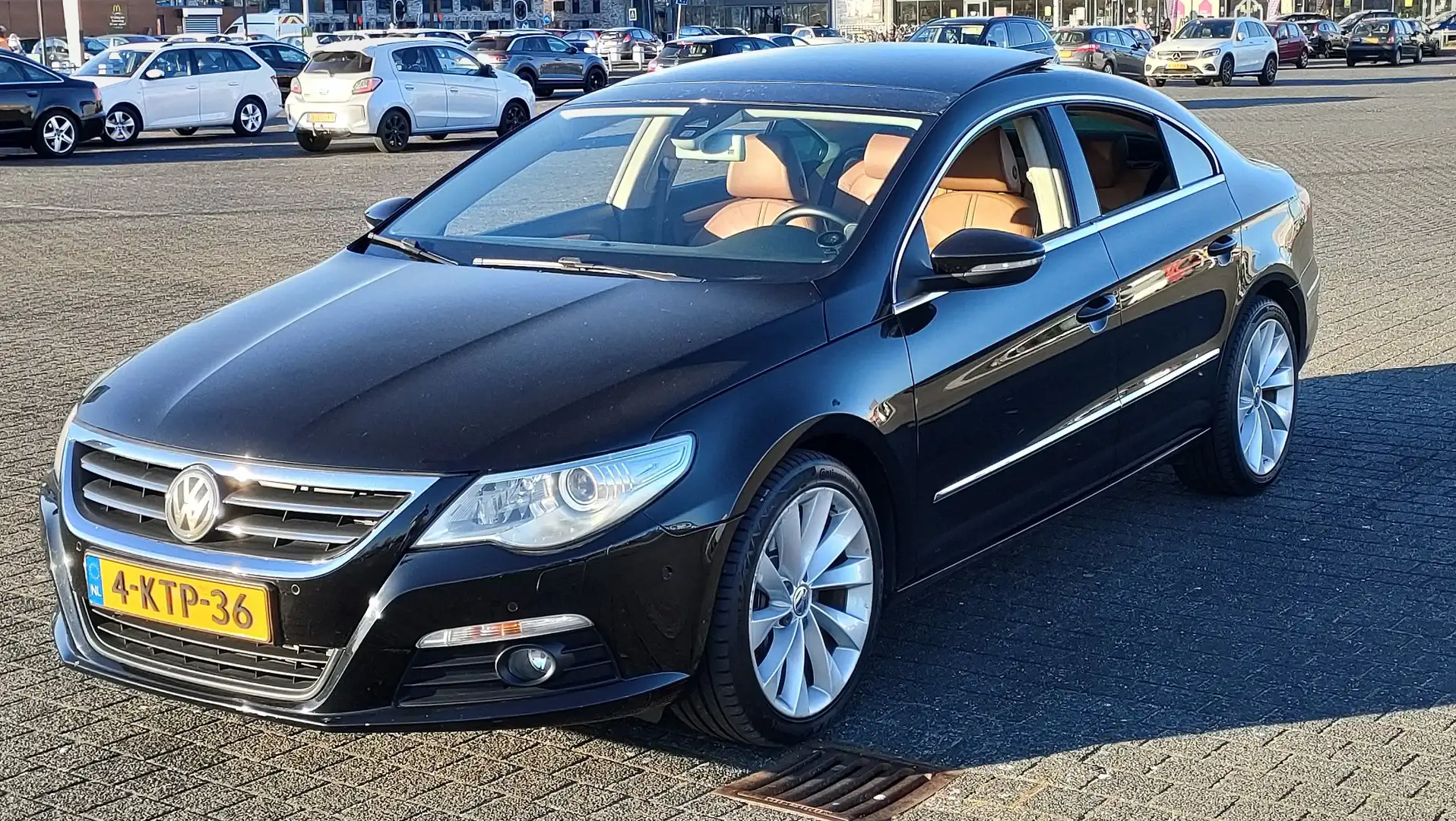 Volkswagen Passat CC 3.6 VR-6 FSI 4MOTION Noir - 1