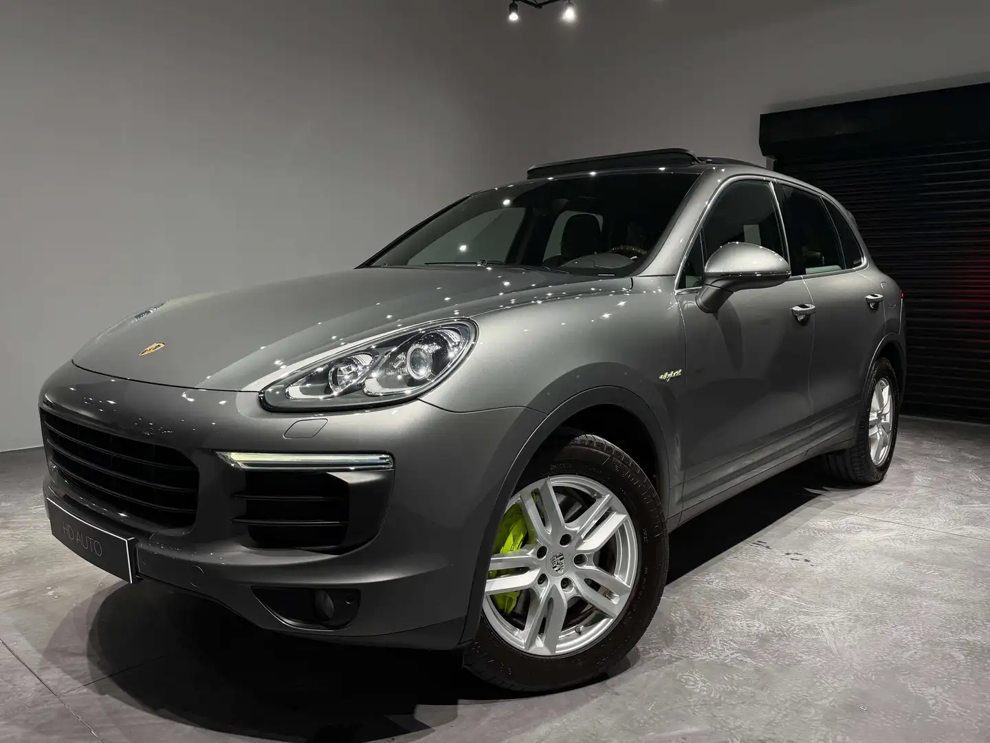 Porsche Cayenne 3.0i V6 S Tiptronic/SPORT CHRONO/TOIT PANO/1ER PRO Gris - 2