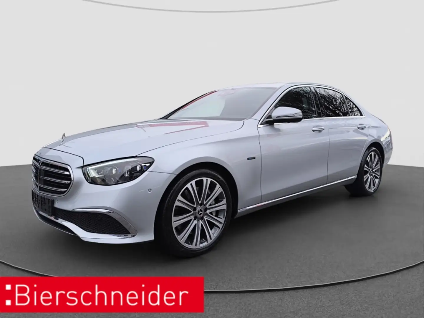 Mercedes-Benz E 300 de 9G-Tronic LED NAVI 360 KAMERA Stříbrná - 1