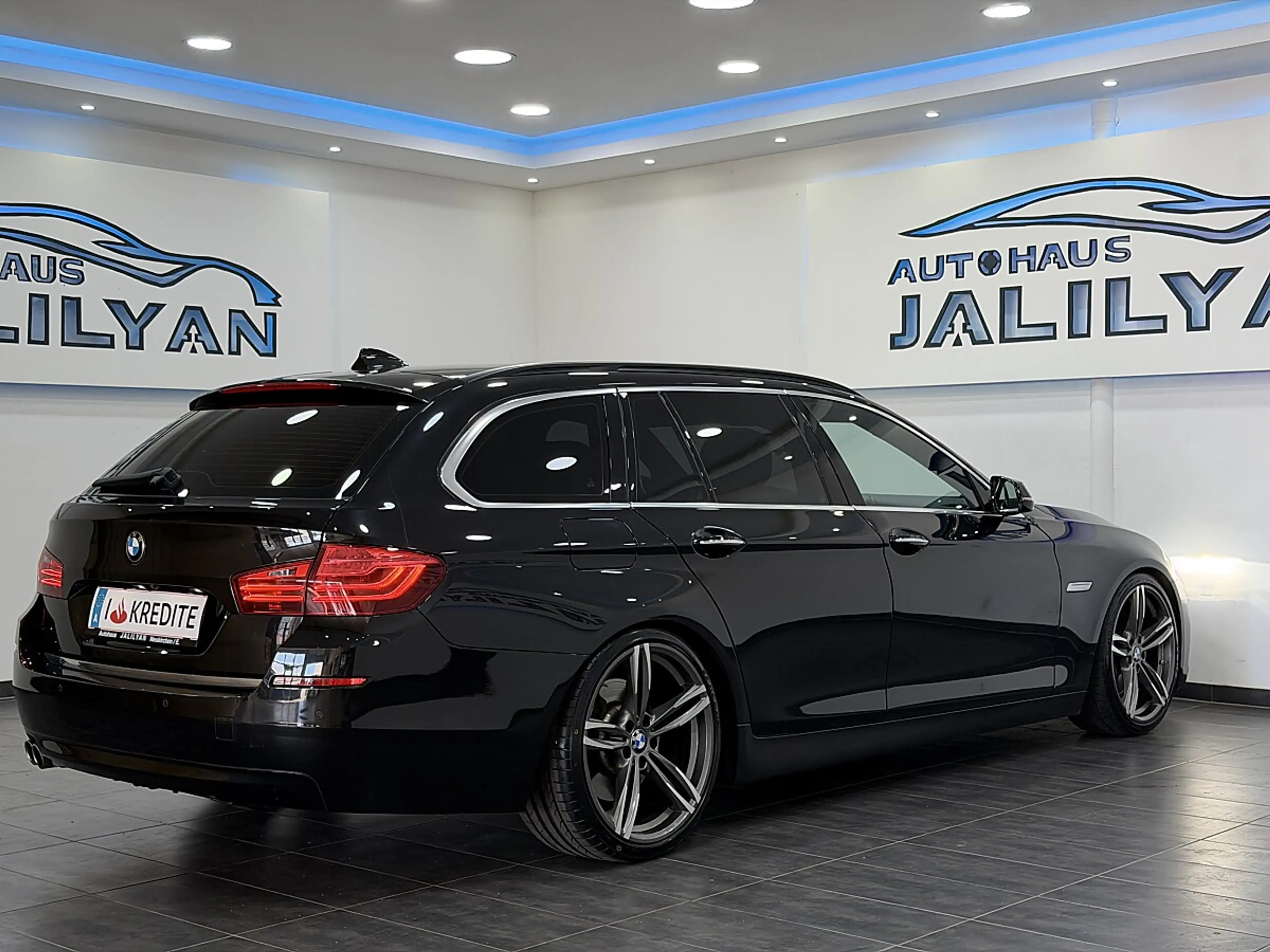 BMW 530 d Touring Aut.PANO,HEAD UP, LUFT, 20 ZOLL FELGEN — photo 11