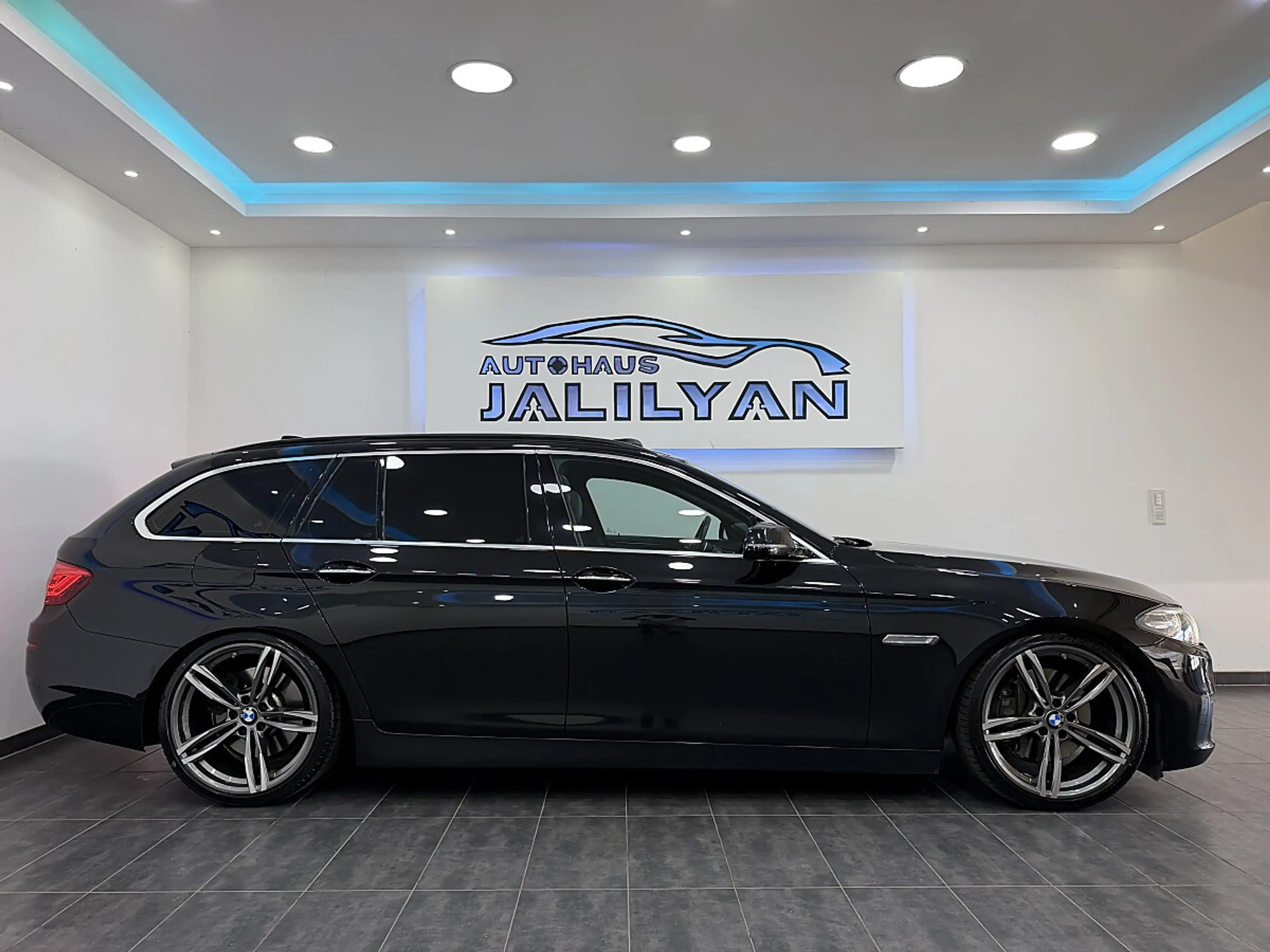 BMW 530 d Touring Aut.PANO,HEAD UP, LUFT, 20 ZOLL FELGEN — photo 8