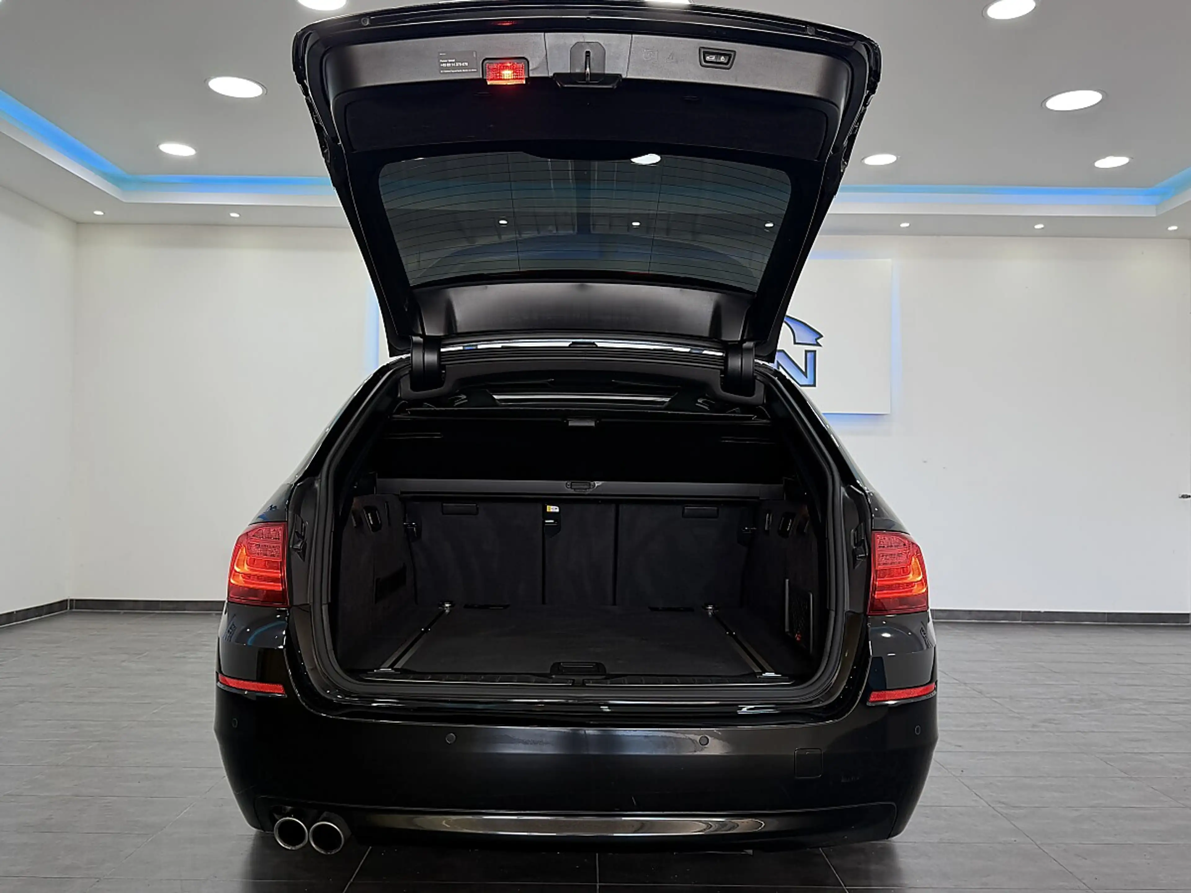 BMW 530 d Touring Aut.PANO,HEAD UP, LUFT, 20 ZOLL FELGEN — photo 12