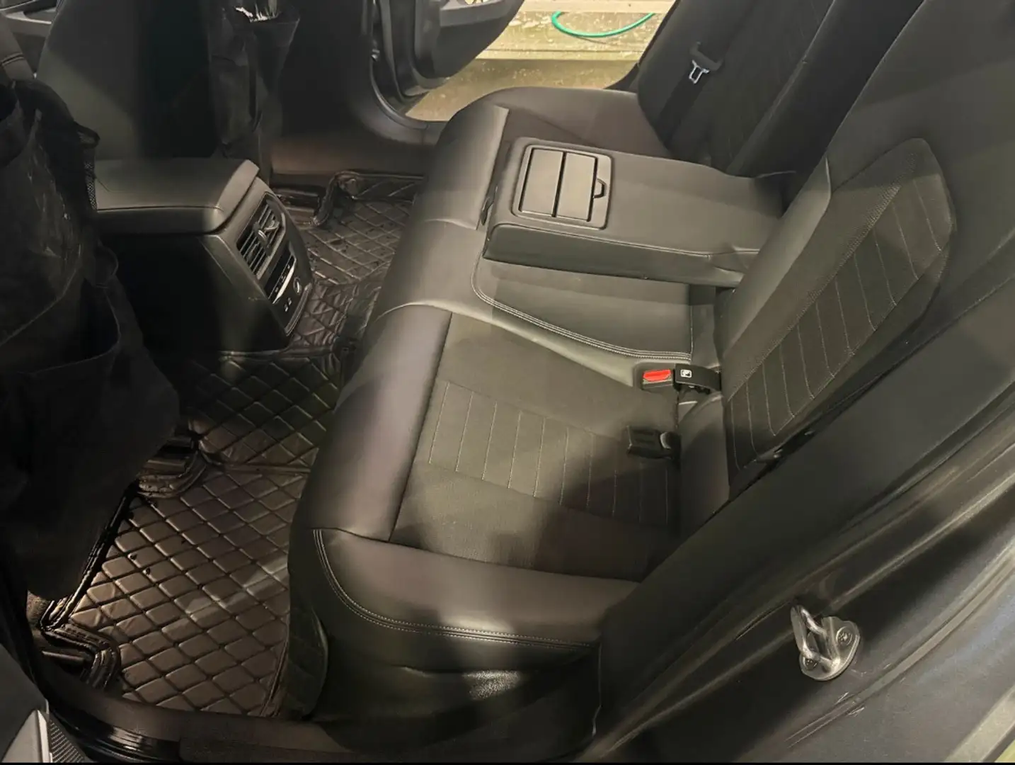 BMW 320 320d G20 Top Zustand Grau - 2