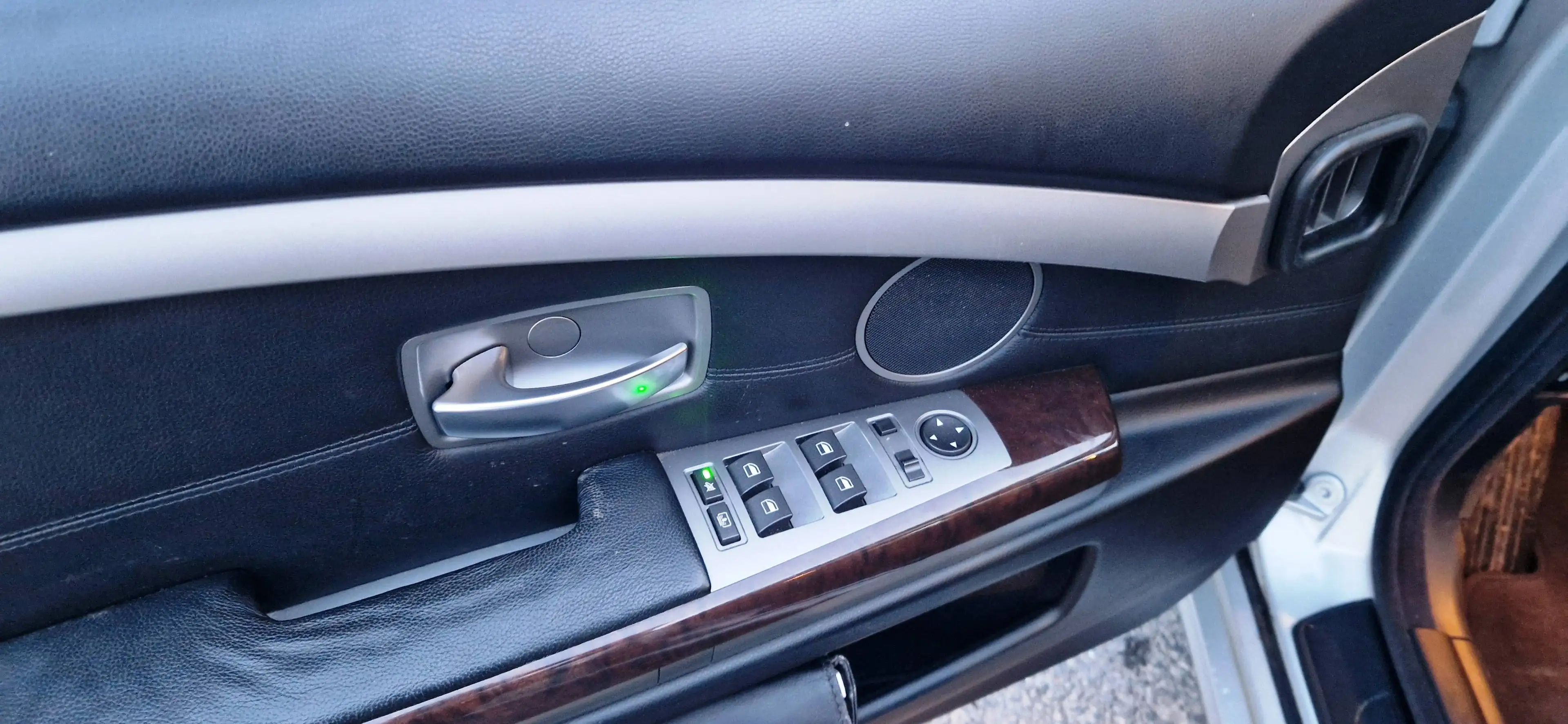 BMW 730 730d/2Hand/Scheckheft/Verkauf nur Gewerbe oder Exp — photo 22