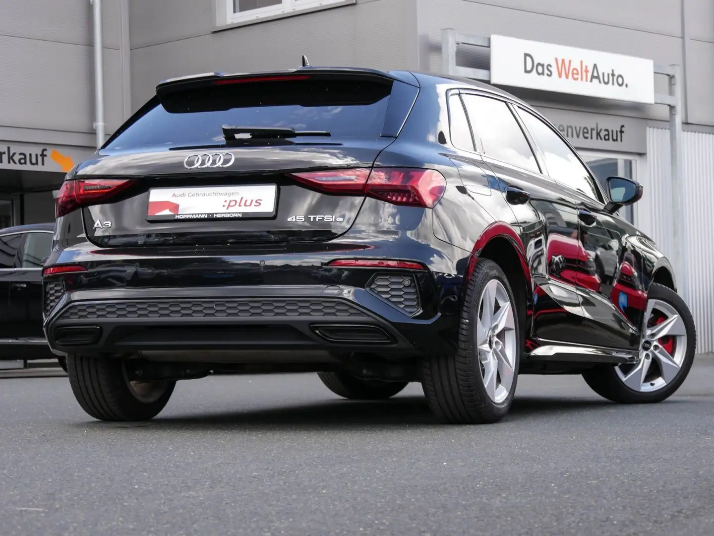 Audi A3 nza 45 TFSI e S-Line LED Navi Virtu Negro - 2
