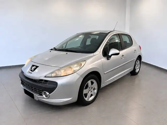 Peugeot 207 207 5p 1.4 hdi XS