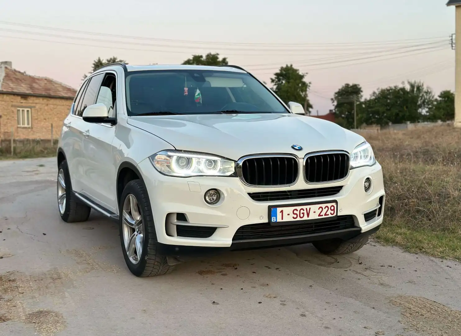 BMW X5 xDrive25d Sport-Aut. Blanc - 1