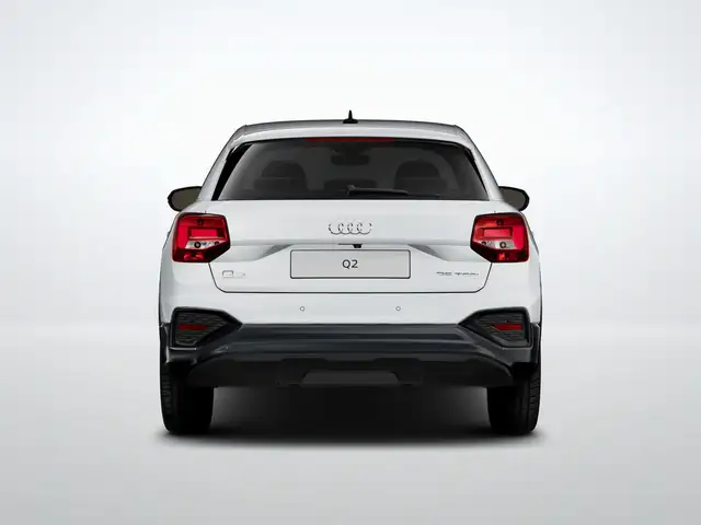 Audi Q2 view 4