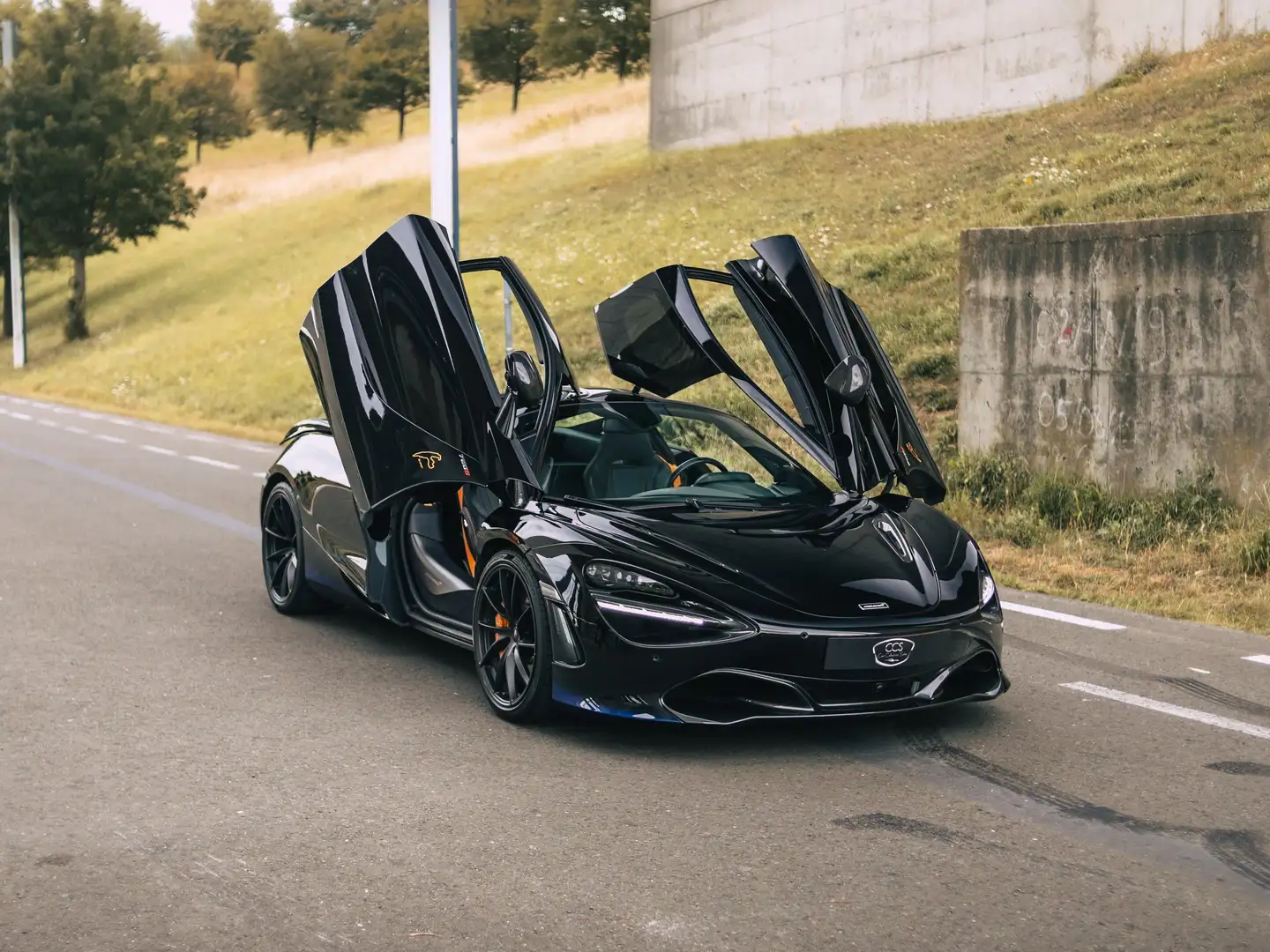 McLaren 720S Belgian/ 1 owner/  Lift System/ Carbon Pack Noir - 1