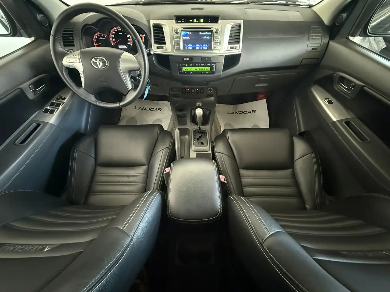 TOYOTA HILUX 3.0 D-4D 171 ch BVA AUT.4WD 4P. DC STYLEX - 172000 km