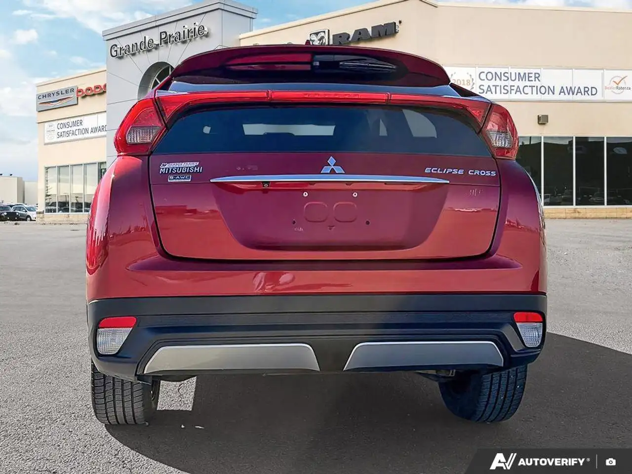 Mitsubishi Eclipse Cross снимка Mitsubishi Eclipse Cross