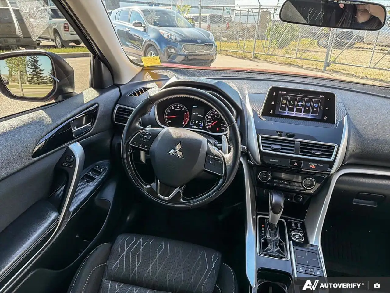 Mitsubishi Eclipse Cross снимка Mitsubishi Eclipse Cross