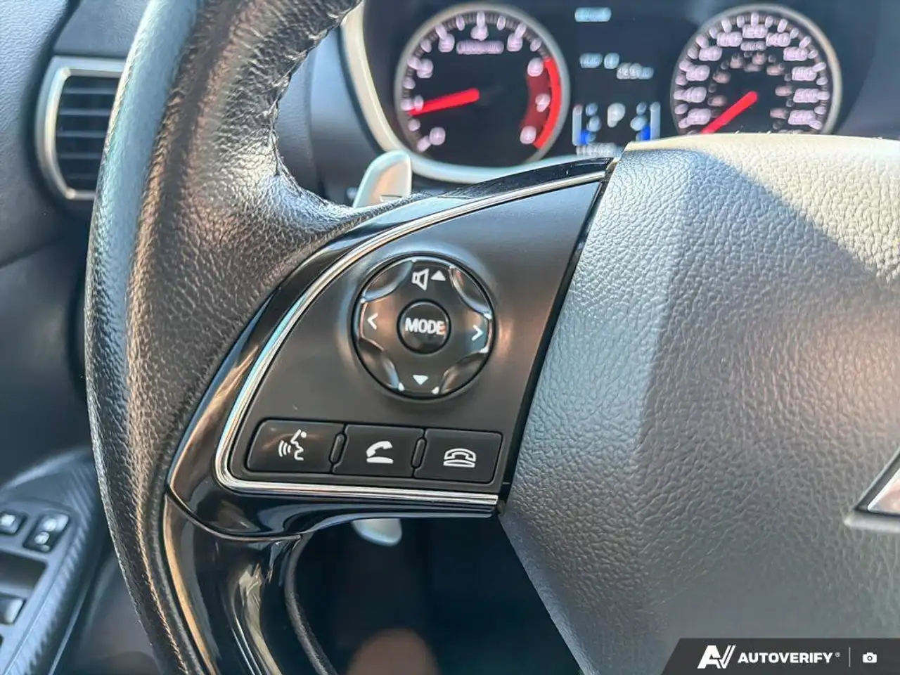 Mitsubishi Eclipse Cross снимка Mitsubishi Eclipse Cross