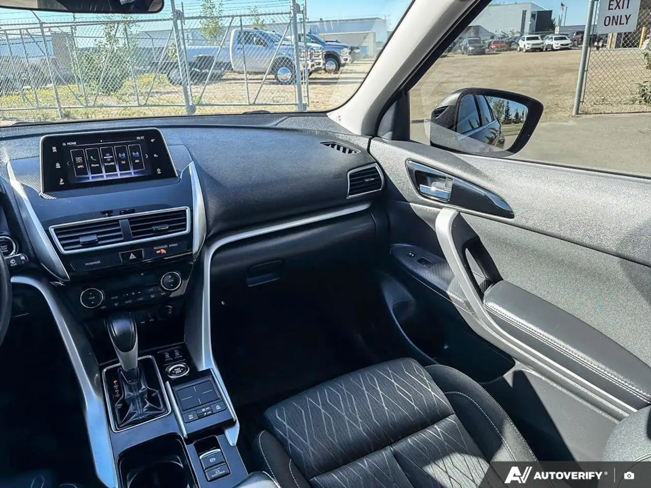Mitsubishi Eclipse Cross снимка Mitsubishi Eclipse Cross