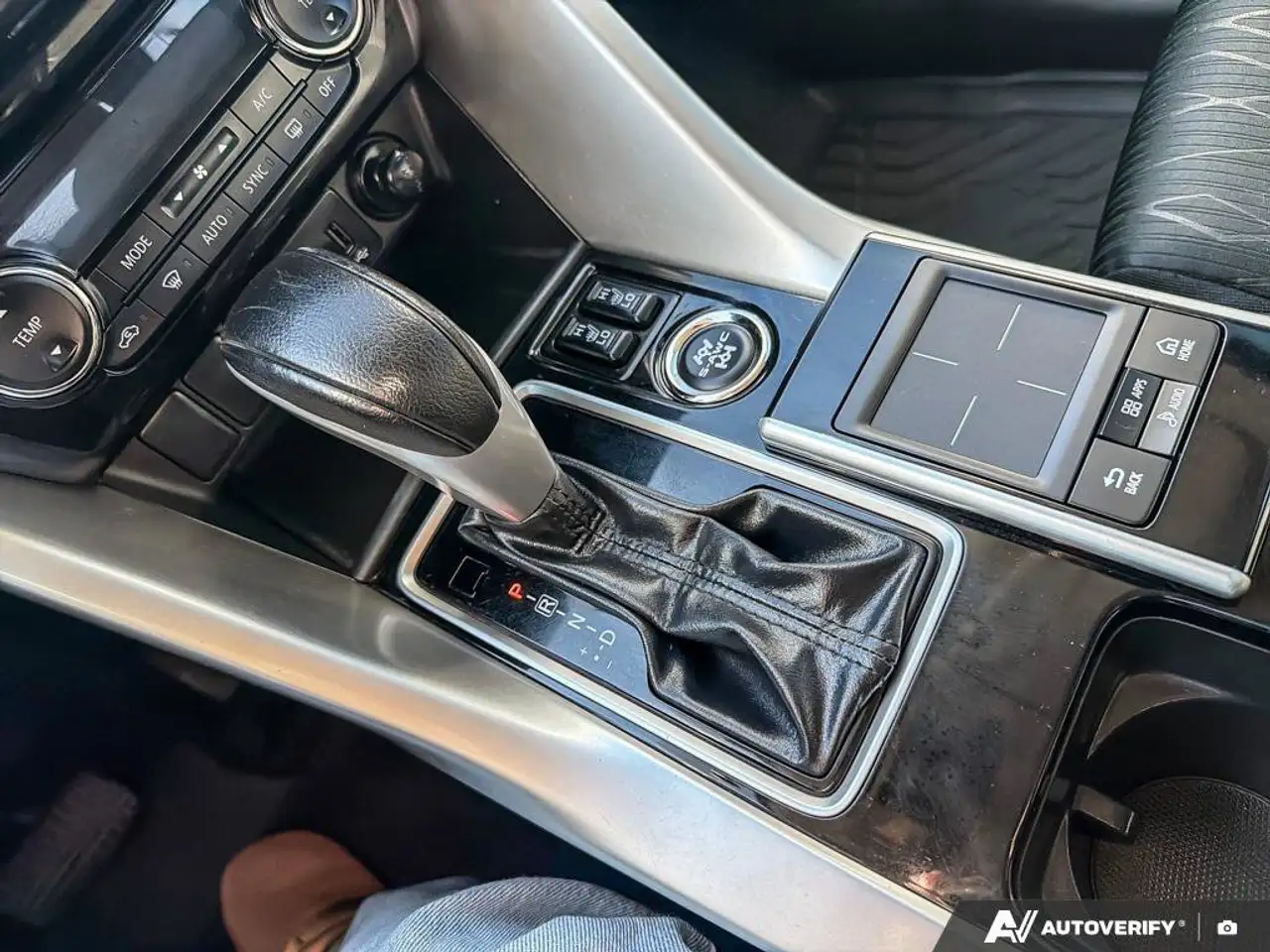Mitsubishi Eclipse Cross снимка Mitsubishi Eclipse Cross