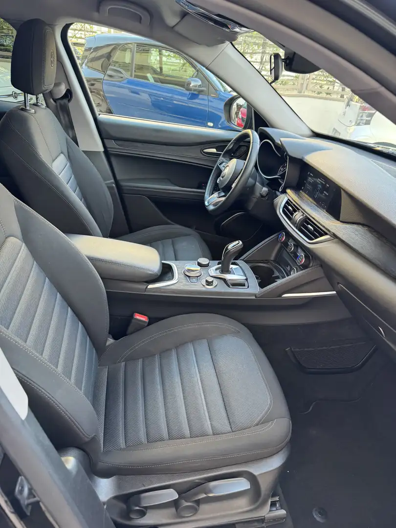 Alfa Romeo Stelvio 2.2 t Sprint rwd 160cv auto - 2