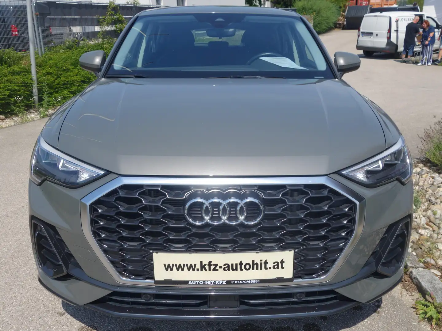 Audi Q3 SB 35 TFSI S-tronic***AHK/LEDER/KAMERA/leasing*** Grau - 2