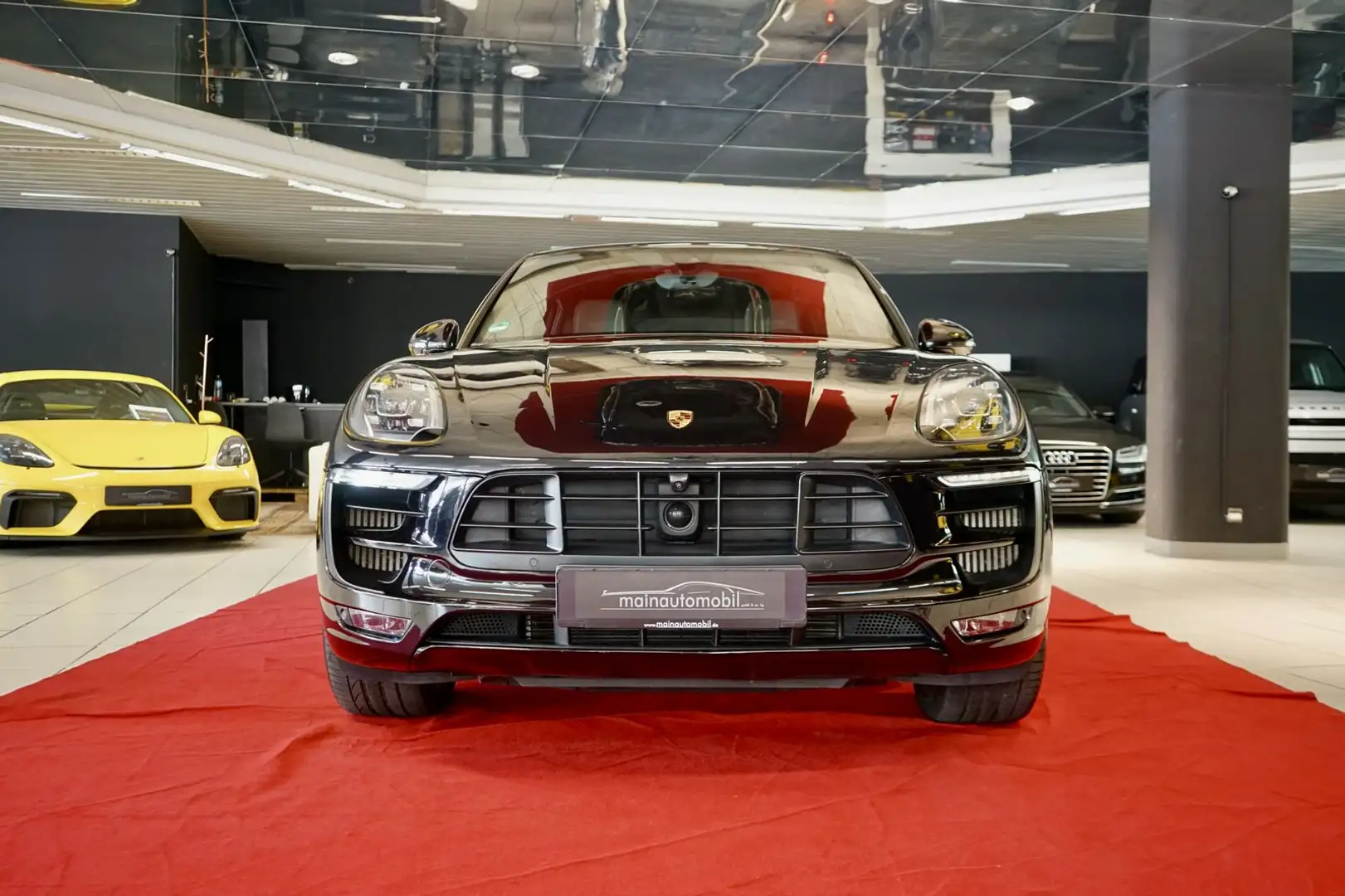 Porsche Macan GTS 21" PDLS+ ACC Sport Pano Keyless Luft Schwarz - 1